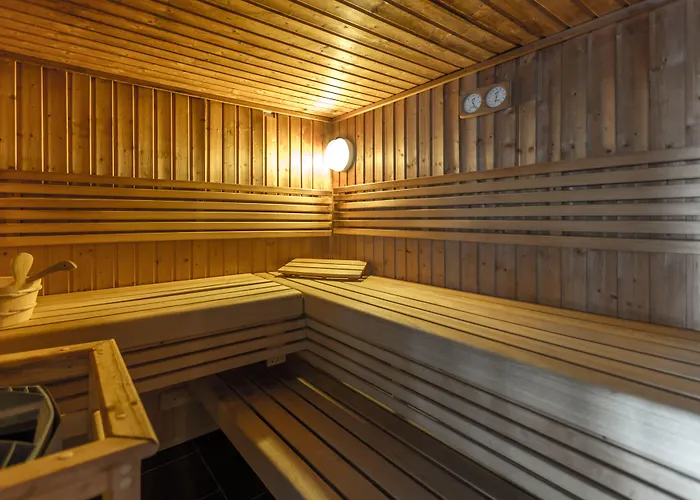 Odalys New Solarium Szálloda 3*