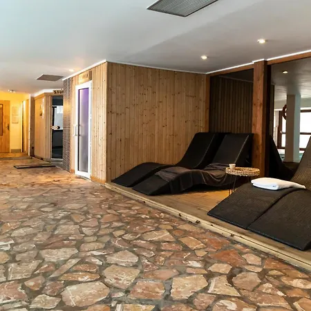 Odalys New Solarium Готель 3*