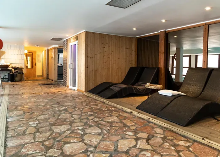 Odalys New Solarium Hotell 3*